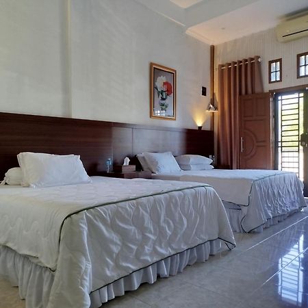 Kana Hasya Homestay "Rumoh Jamee" Meulaboh Екстериор снимка