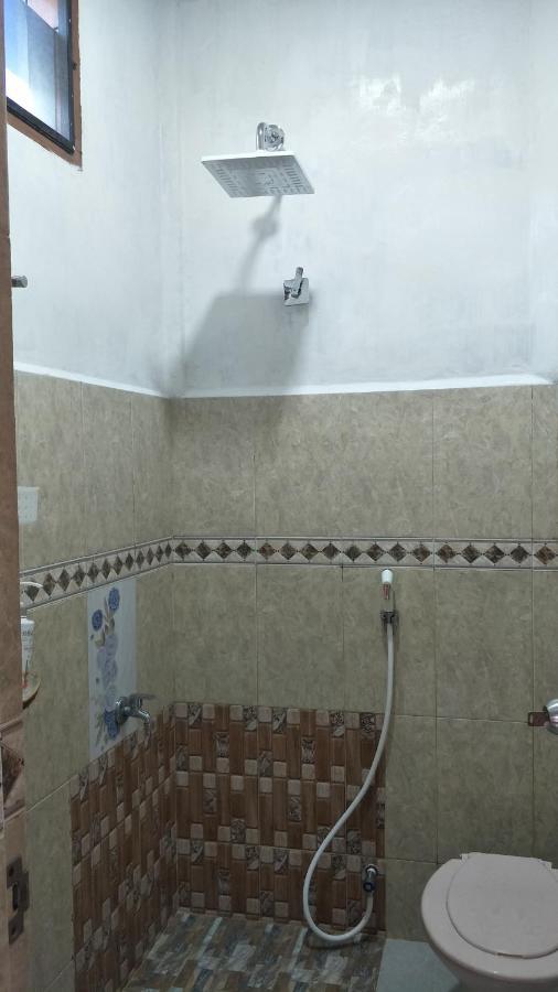 Kana Hasya Homestay "Rumoh Jamee" Meulaboh Екстериор снимка