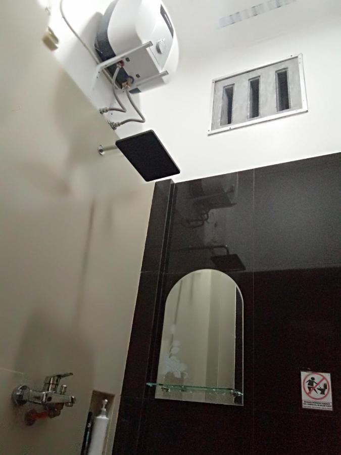 Kana Hasya Homestay "Rumoh Jamee" Meulaboh Екстериор снимка